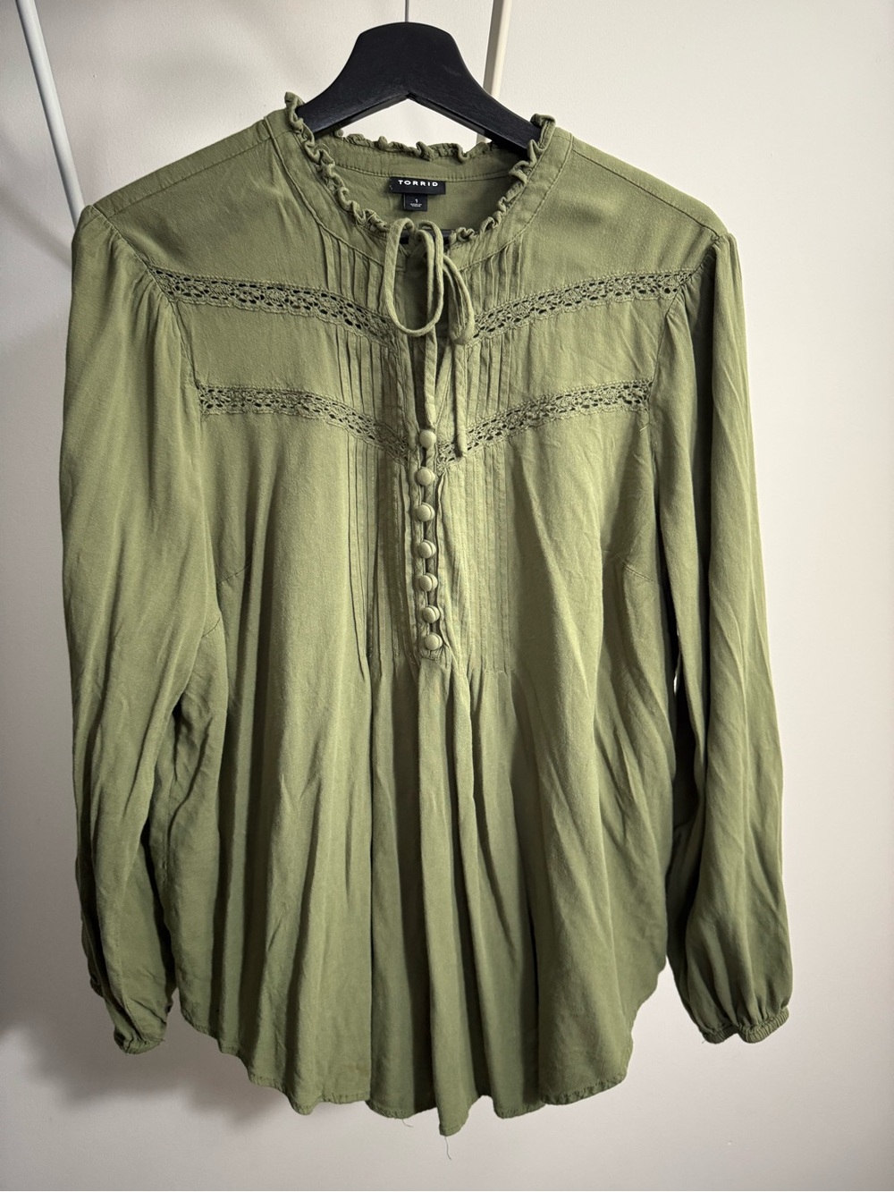 Torrid Size 1 Crochet-Trim Olive Button Front Peasant Top